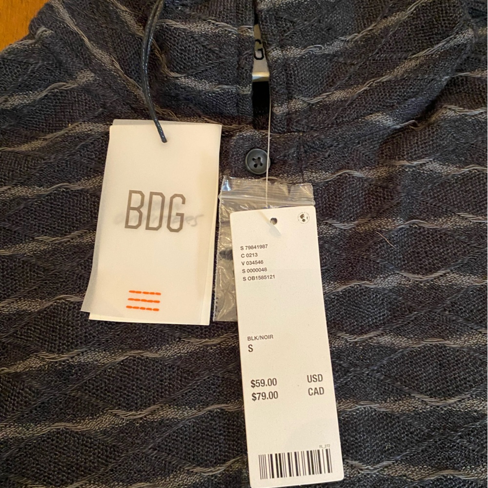 Urban Outfitters NWT pullover